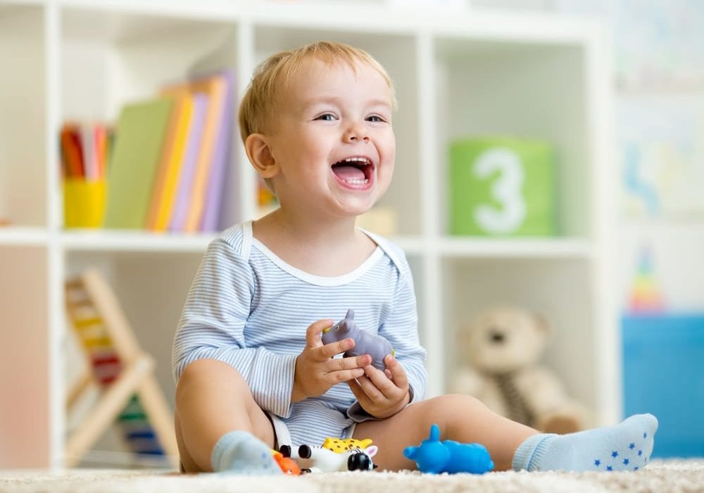 30 fun and entertaining activities for toddlers indoors - have fun on rainy days