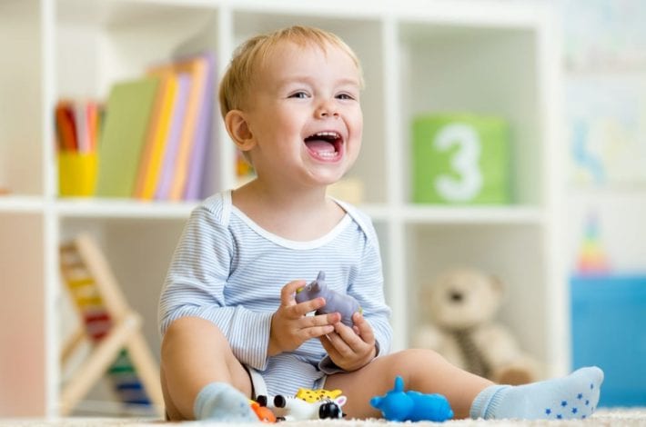 30 fun and entertaining activities for toddlers indoors - have fun on rainy days