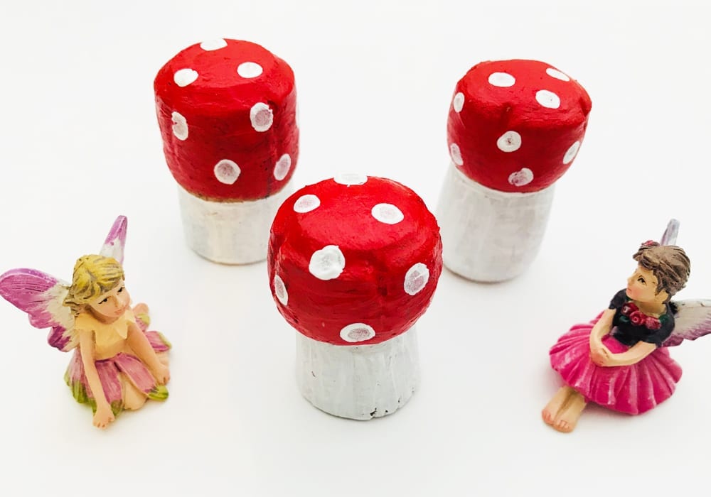 Make this magical champagne cork fairy toadstool - a fun and enchanting craft for kids