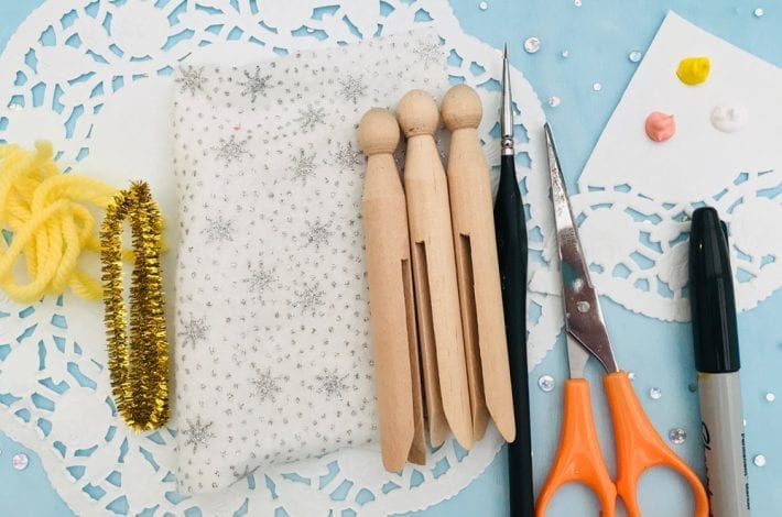 Make beautiful and festive dolly peg angels this year as a fun Christmas craft to enjoy with the kids