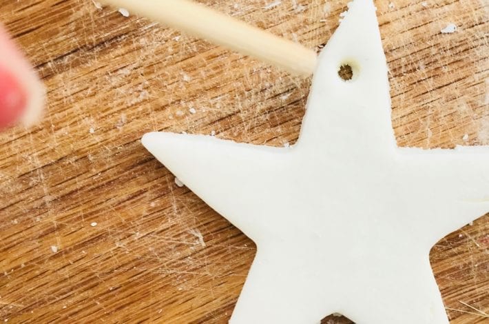 How to make cornflour Christmas decorations with just 2 ingredient cornflour clay. Beautiful Christmas tree decorations in minutes