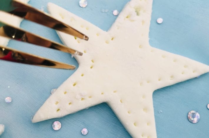 How to make cornflour Christmas decorations with just 2 ingredient cornflour clay. Beautiful Christmas tree decorations in minutes