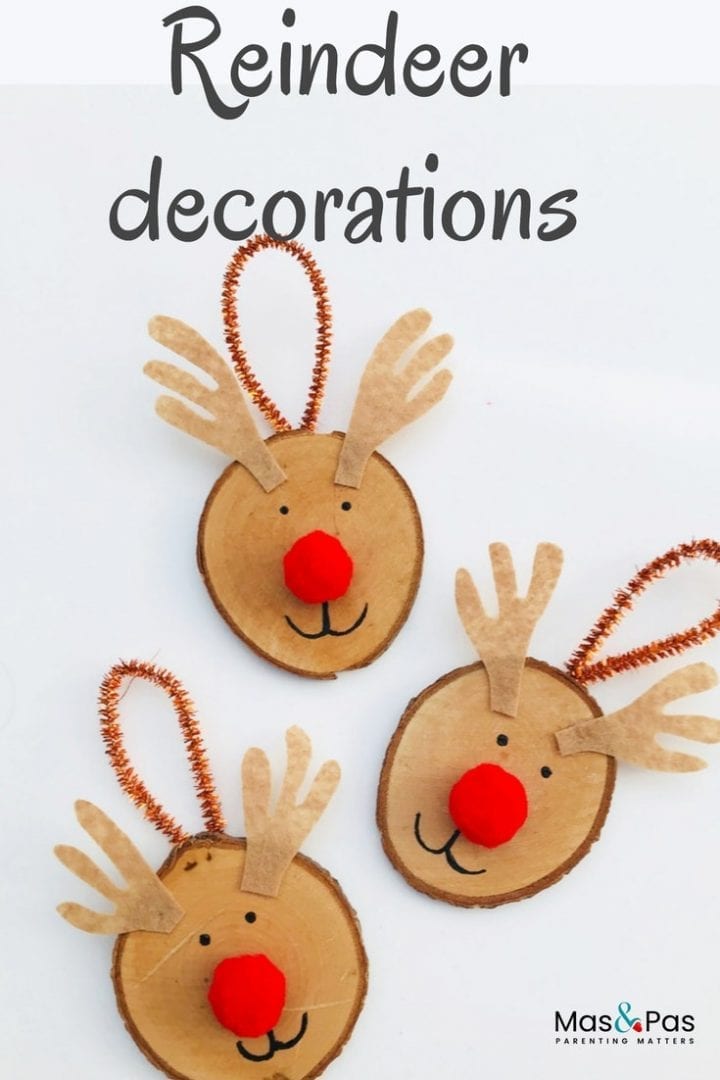 How to make wooden disc reindeer Christmas tree decorations. Try this wooden reindeer ornament as a fun festive craft to enjoy with the kids