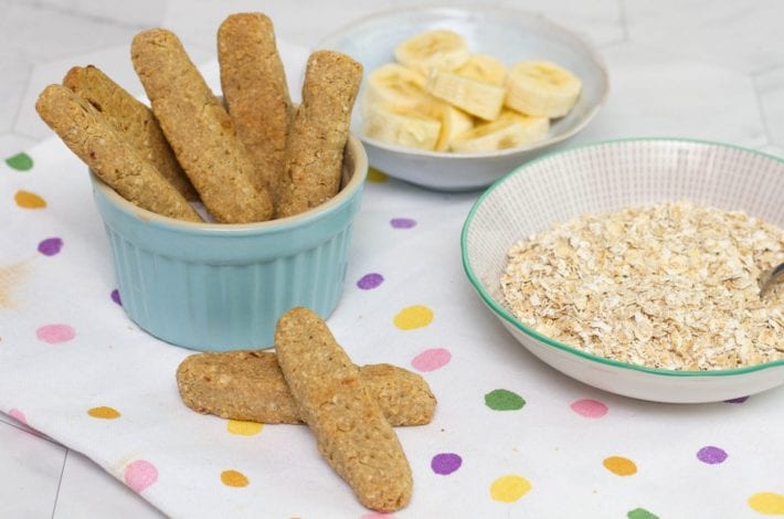 Banana teething rusks - tasty cookies for babies and toddlers with natural ingredients