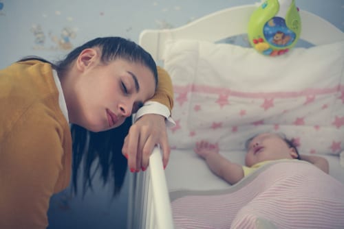 How to cope with sleep deprivation as a new parent - 20 tactics for managing lack of sleep as a new mom