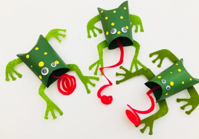 Little speckled paper roll frog craft | Kids Crafts