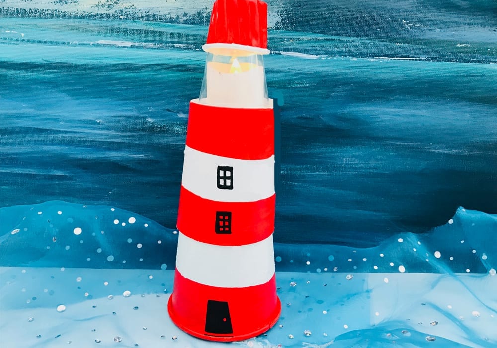 Paper cup lighthouse craft - make these DIY light up lighthouses - a simple kids craft that can give them fun with imaginary play