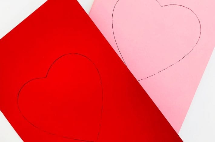 How to make these 3D Valentines day pom pom cards - a quick and easy Valentines craft that even toddlers and young kids can enjoy