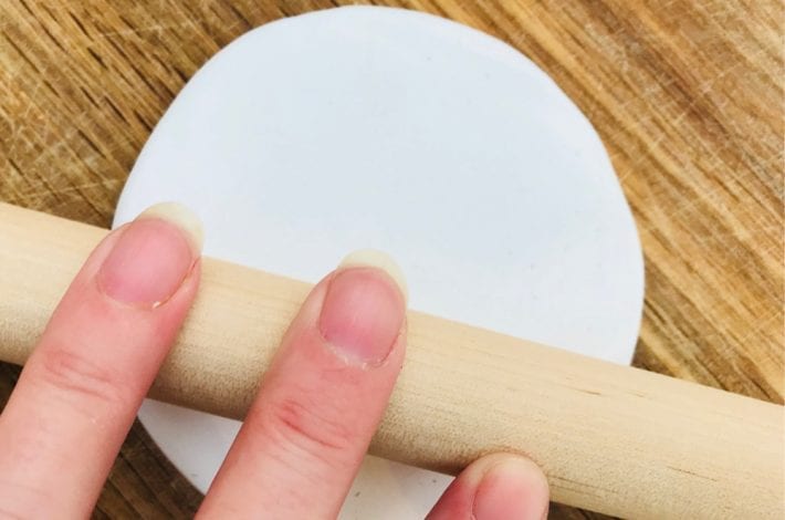 How to make DIY initial trinket trays from oven-bake clay. A fun craft for Teens and an easy Teenage craft too.