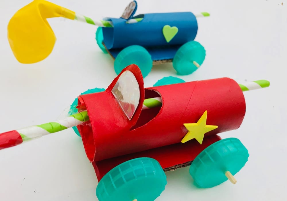 Balloon powered race car - make this great toilet roll balloon car racers and have fun with this science experiment for kids - easy kids craft and project