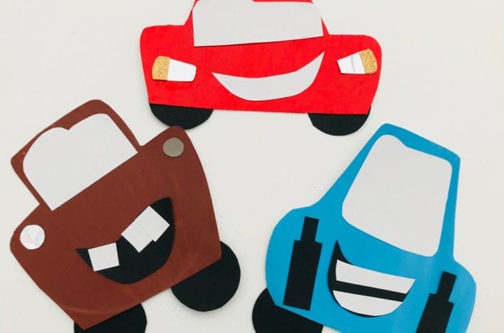 Lightning McQueen craft with paper plates - make this fun and easy paper plate craft with the kids of all the Disney Pixar Cars movie characters