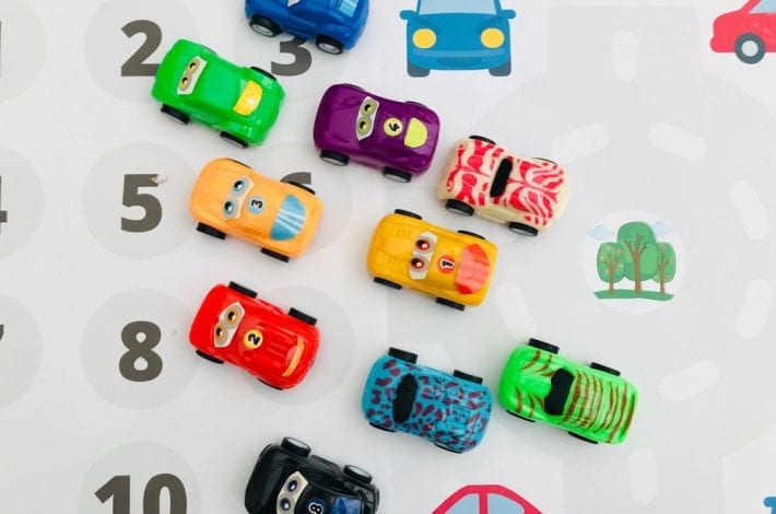 Counting for toddlers - learn to count to 10 and learn first numbers with this fun car activity - fill the busy roundabout with cars to play this numbers game