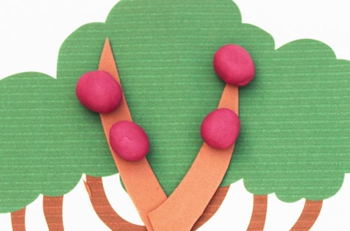 Multiplication activity with playdough and playdough fruits