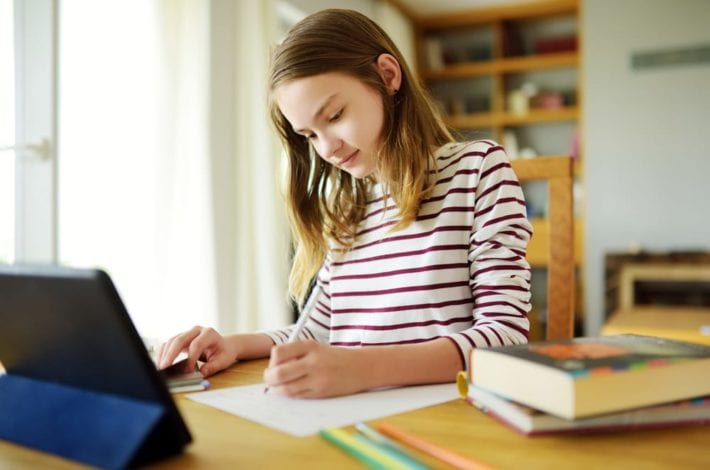 Parenting hacks to help kids focus and kids study at home - during homeschooling and distance learning due school closure