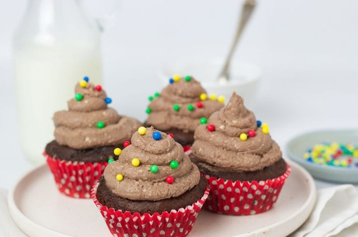 Secretly healthy chocolate cupcakes - chocolate fairy cakes - refined sugar free chocolate cupcakes