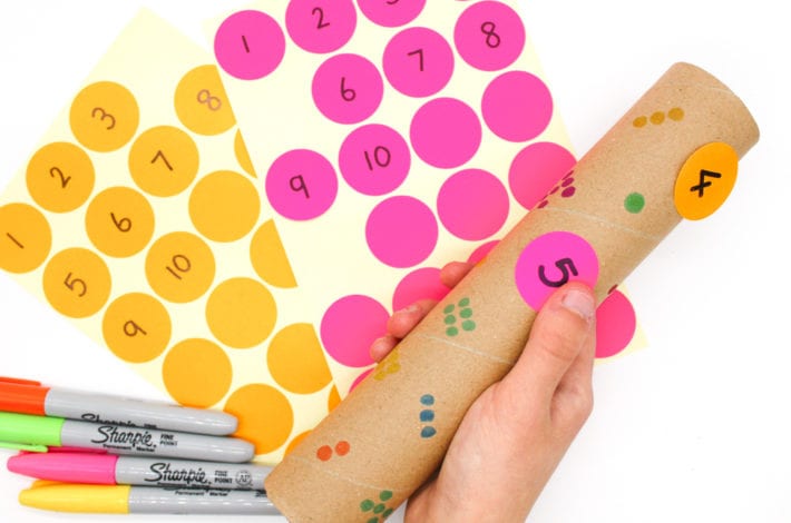 count and match - fun cardboard roll counting activity for kids - number recognition games - cardboard tube counting (2)