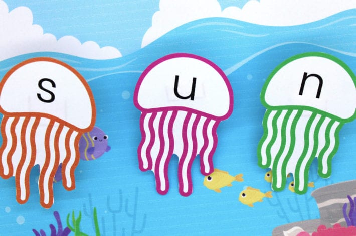 wobbly jellyfish blending activity - play this fun word blending game with free phonics printables
