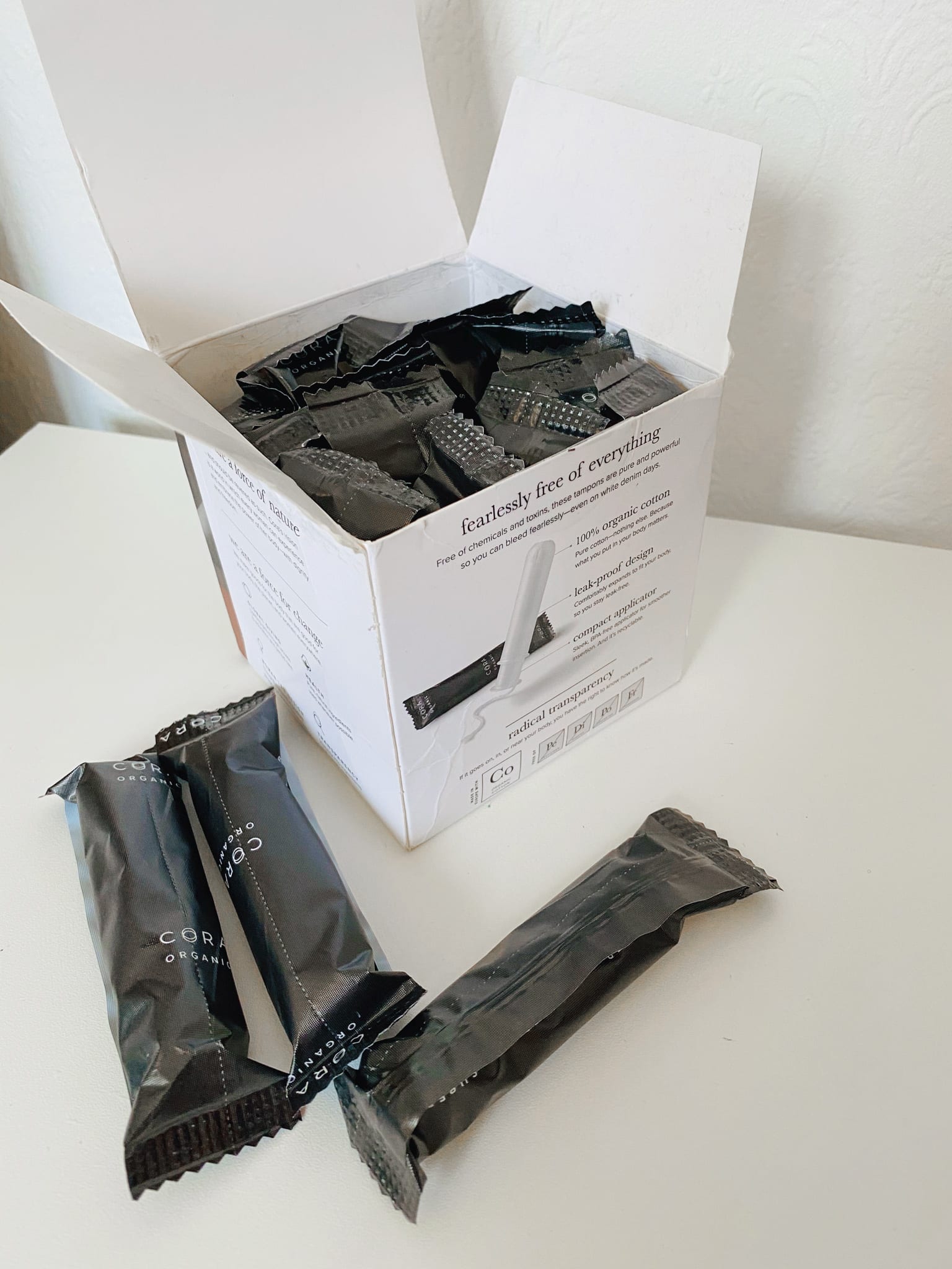 Cora vs Rael, Which is the Best Organic Tampon?