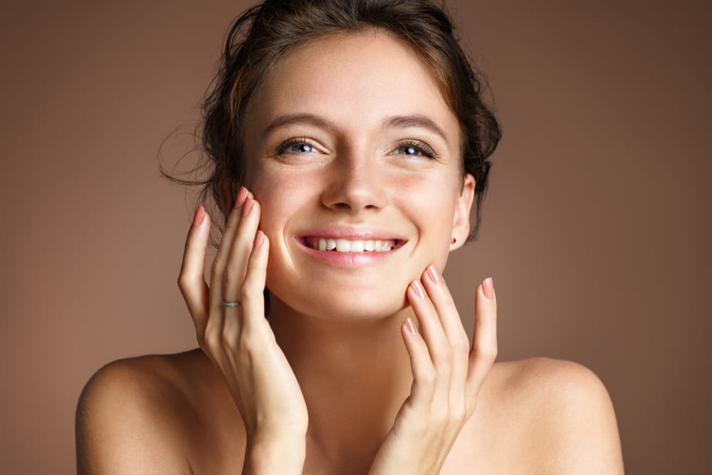 La Mer vs La Prairie vs Natura Bissé – Which is the Best Face Cream for Glowing Skin